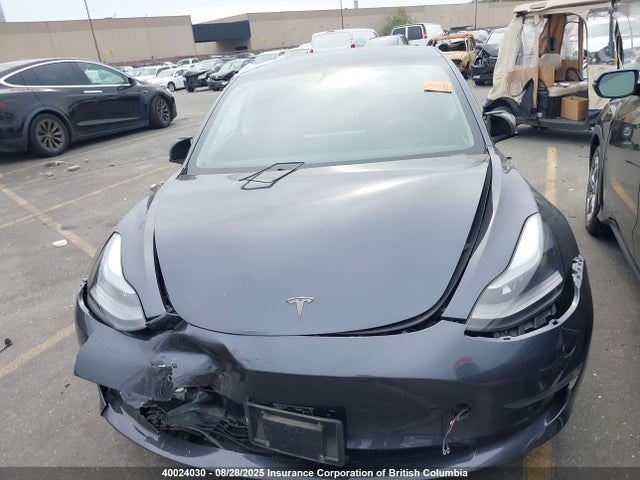 5YJ3E1EA7NF221318 Tesla MODEL 3