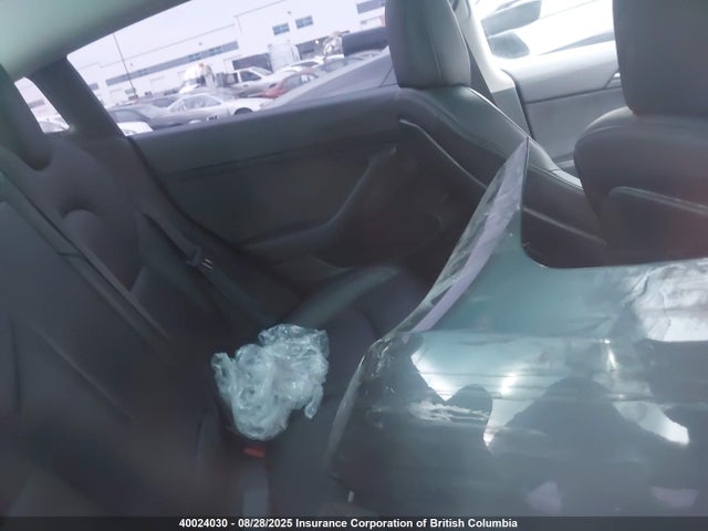 5YJ3E1EA7NF221318 Tesla MODEL 3