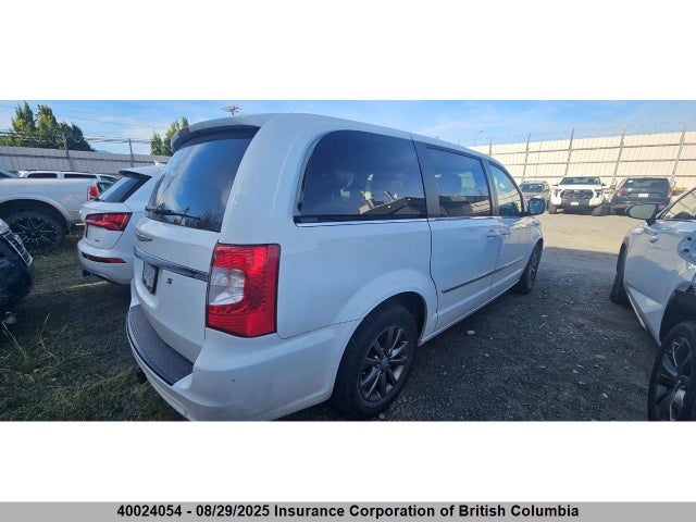 2C4RC1HG0FR561626 Chrysler Town and Country