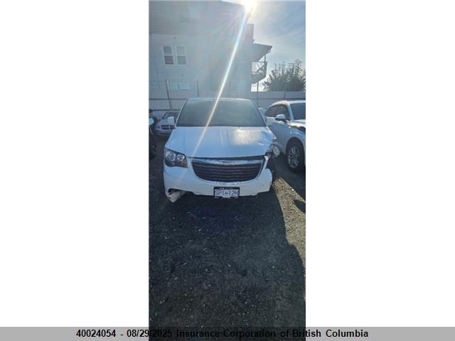 2C4RC1HG0FR561626 Chrysler Town and Country