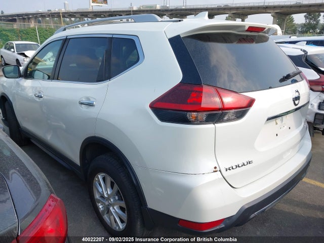 Nissan 2018 2018 5N1AT2MV8JC768012 Image 3