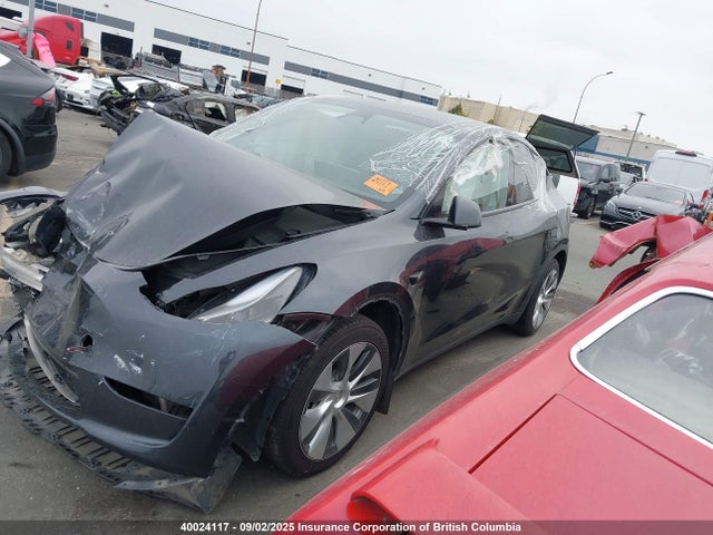 7SAYGDED5RF081855 Tesla Model Y