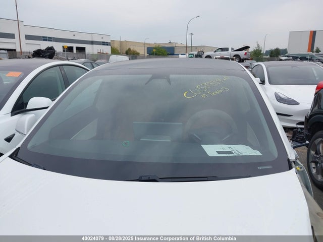 5YJ3E1EA3KF520011 Tesla MODEL 3