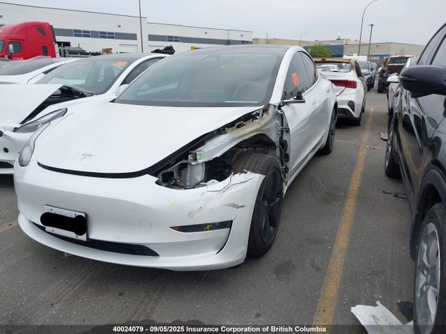 5YJ3E1EA3KF520011 Tesla MODEL 3
