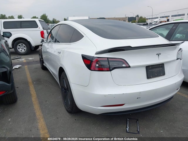 5YJ3E1EA3KF520011 Tesla MODEL 3