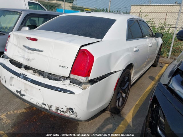 Chrysler 300 2017 2C3CCAAG0HH621577 Image 4