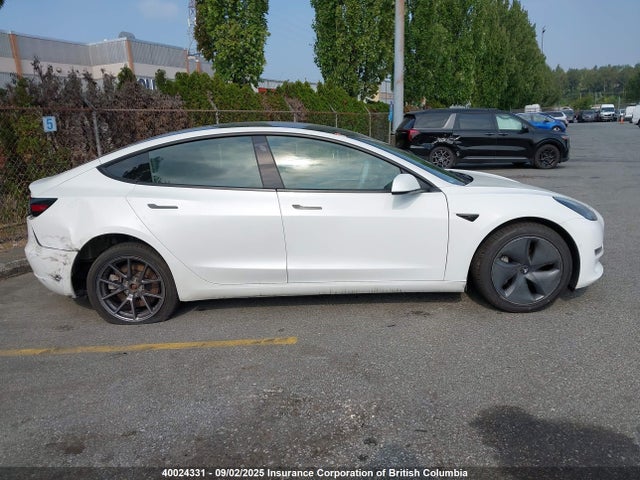 5YJ3E1EB9NF275955 Tesla MODEL 3