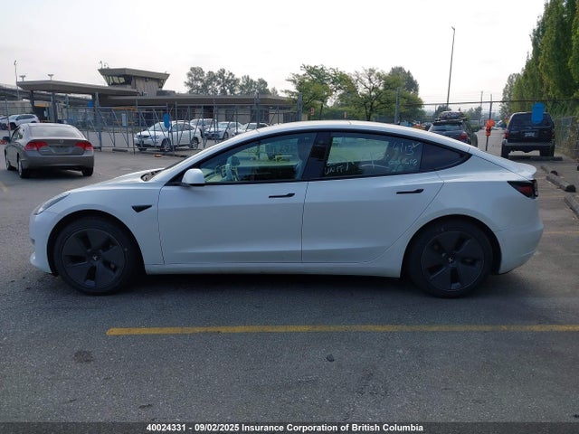 5YJ3E1EB9NF275955 Tesla MODEL 3