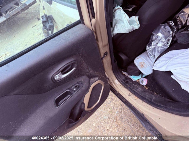 Jeep Renegade 2015 ZACCJAAT2FPC26200 Image 8