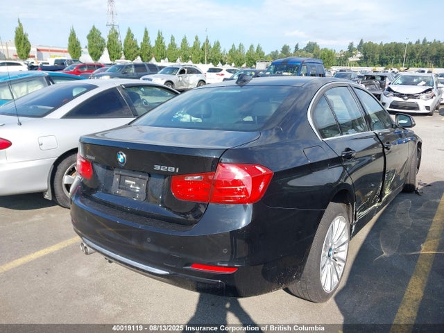 WBA3B3G52FNT17555 BMW 328I
