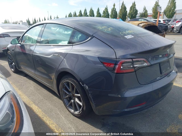 Tesla 2022 2022 5YJ3E1EA7NF332998 Image 3
