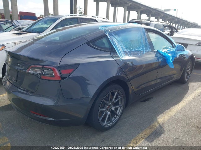 Tesla 2022 2022 5YJ3E1EA7NF332998 Image 4