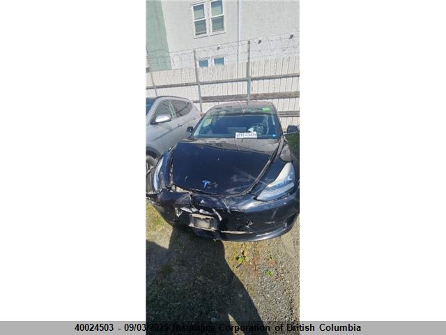 5YJ3E1EB7JF109637 Tesla MODEL 3