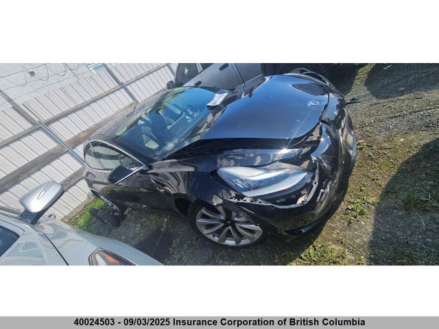 5YJ3E1EB7JF109637 Tesla MODEL 3