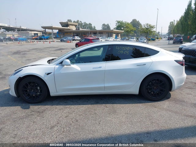5YJ3E1EA5LF715948 Tesla MODEL 3