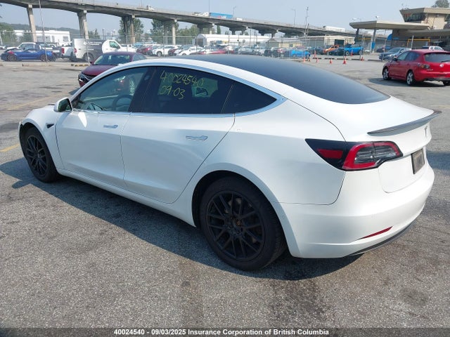 5YJ3E1EA5LF715948 Tesla MODEL 3
