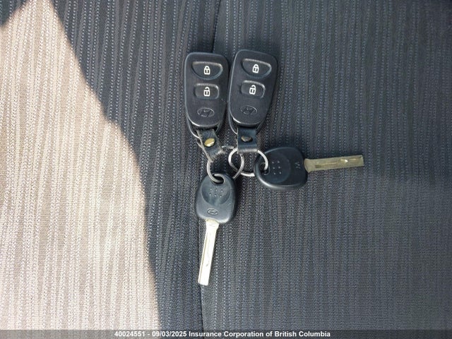 Hyundai 2017 2017 KMHCT5AE5HU305926 Image 11