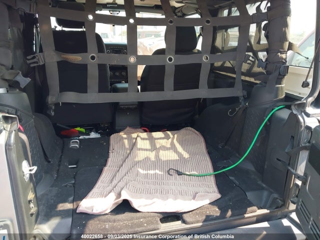 1C4AJWAG7JL863989 Jeep WRANGLER JK