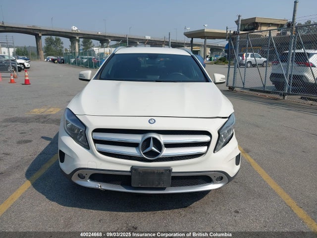 WDCTG4GB1FJ115095 Mercedes-Benz GLA-Class