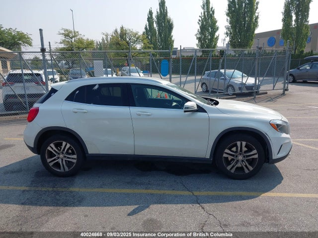WDCTG4GB1FJ115095 Mercedes-Benz GLA-Class