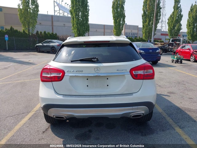 WDCTG4GB1FJ115095 Mercedes-Benz GLA-Class