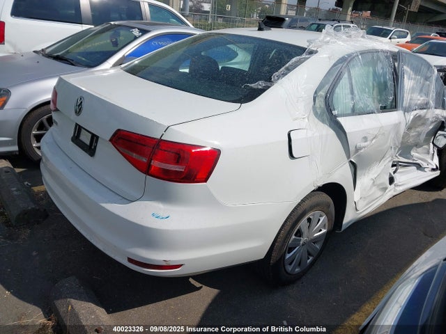 3VW2K7AJ8FM280899 Volkswagen 2015