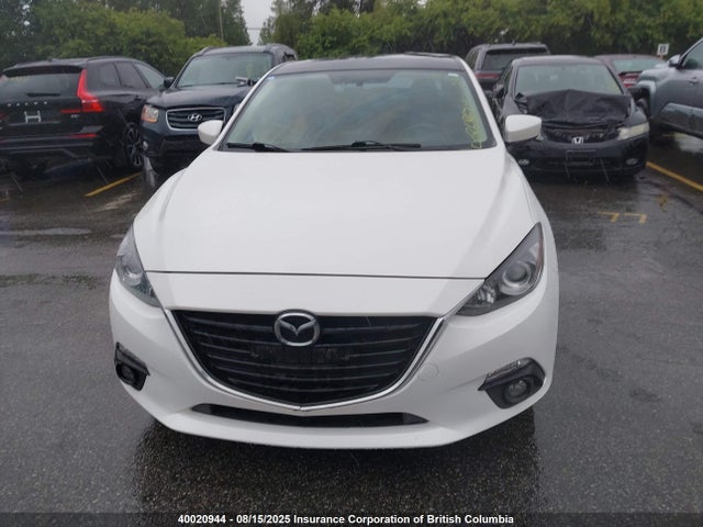 3MZBM1V78FM183708 Mazda pe