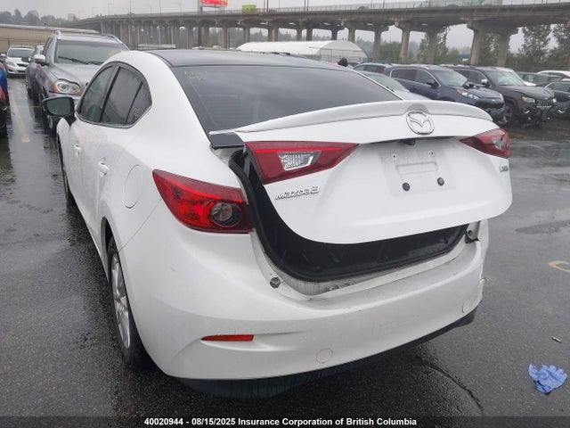 3MZBM1V78FM183708 Mazda pe