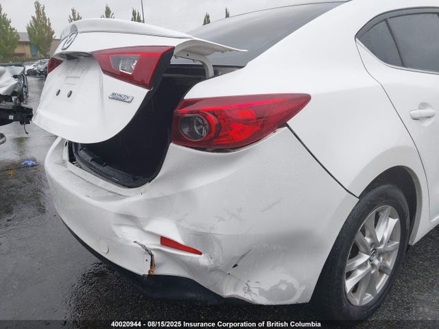 3MZBM1V78FM183708 Mazda pe