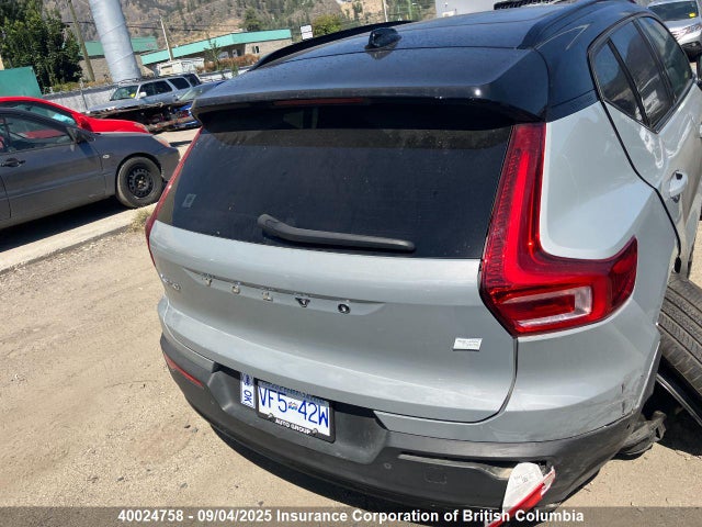 YV4ER3XM1R2265157 Volvo e400v12