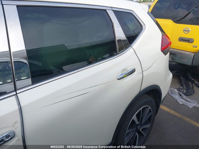 5N1AT2MV9HC854925 Nissan 2017