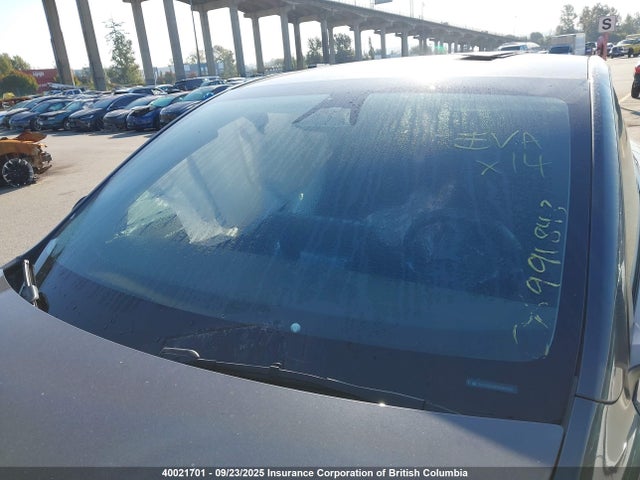 Tesla Model Y 2024 7SAYGDED4RF990704 Image 17