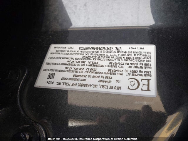 Tesla Model Y 2024 7SAYGDED4RF990704 Image 9