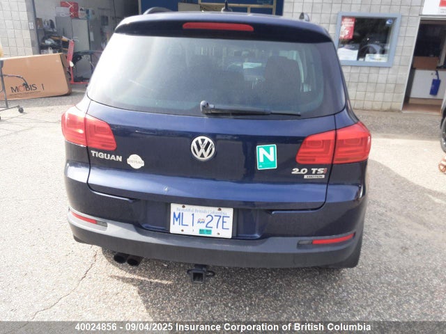 WVGJV7AX2FW577222 Volkswagen Tiguan