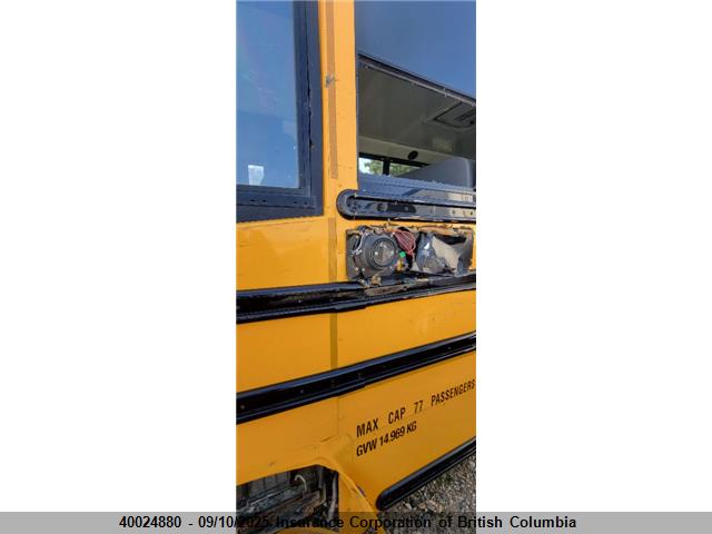 Freightliner cummins b6.7 2021 4UZABRFC0MCMP6611 Image 8
