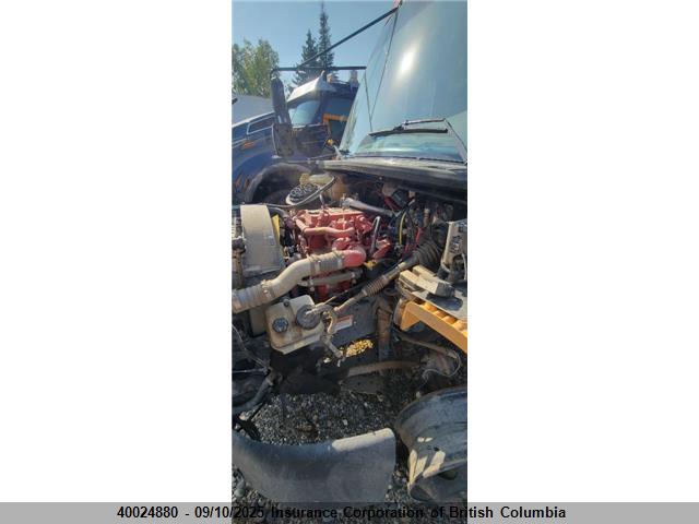 Freightliner cummins b6.7 2021 4UZABRFC0MCMP6611 Image 9