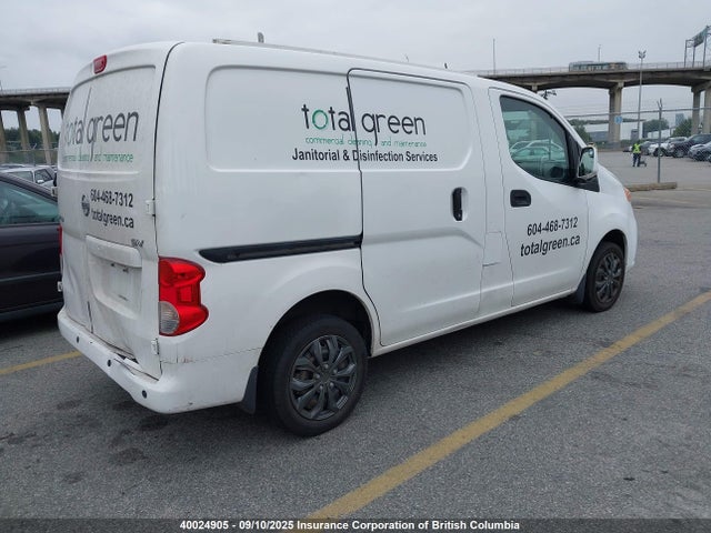 Nissan 2015 2015 3N6CM0KN3FK730235 Image 4