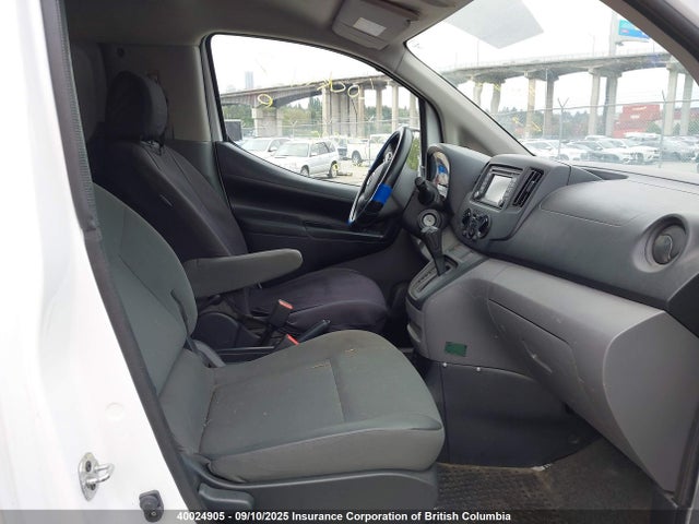 Nissan 2015 2015 3N6CM0KN3FK730235 Image 5