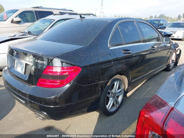 Mercedes-Benz 2014 2014 WDDGF8ABXEA913240 Image 4
