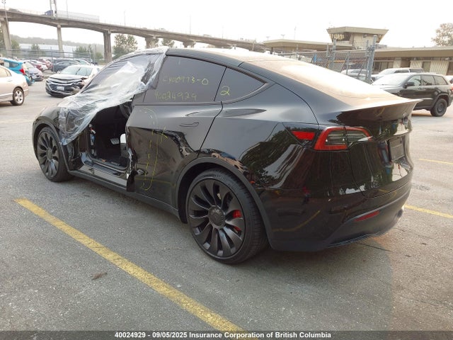 7SAYGDEFXRF093310 Tesla Model Y