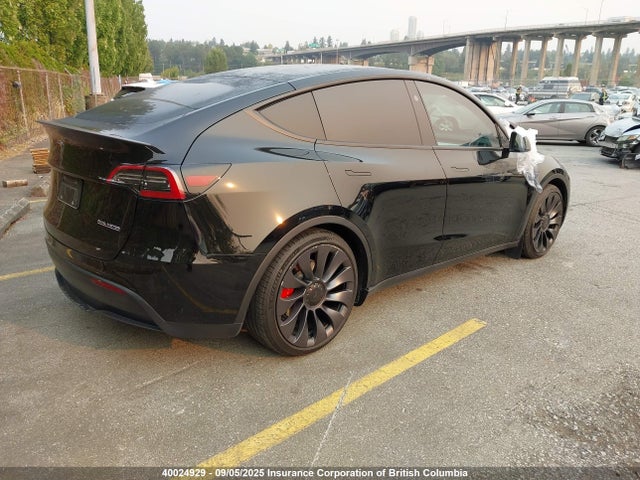 7SAYGDEFXRF093310 Tesla Model Y
