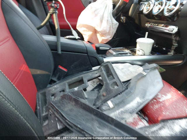 W1N4N4HB6MJ186247 Mercedes-Benz m260