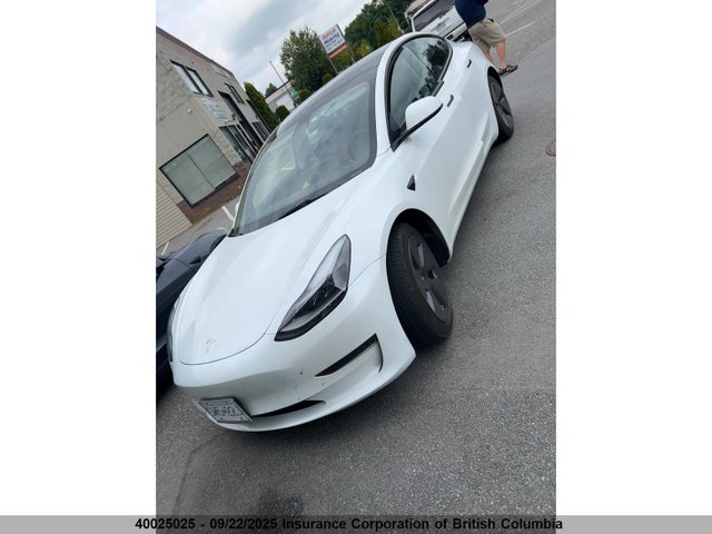 5YJ3E1EA3PF488393 Tesla MODEL 3