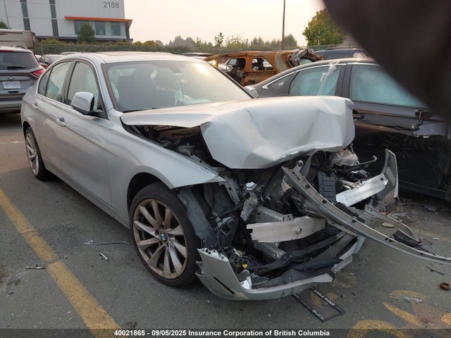 WBA3C3C59EK200087 BMW 320i