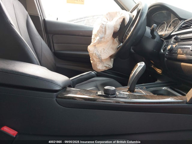 WBA3C3C59EK200087 BMW 320i