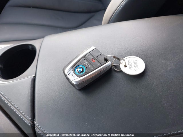 BMW I8 2019 WBY2Z4C54KVB81902 Image 11