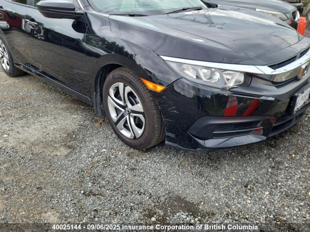 Honda Civic 2018 2HGFC2F57JH042521 Image 24