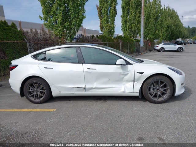 5YJ3E1EA6PF483592 Tesla MODEL 3