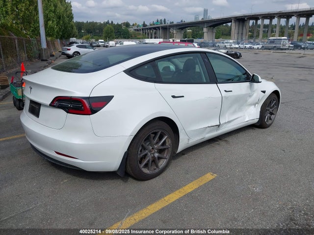 5YJ3E1EA6PF483592 Tesla MODEL 3