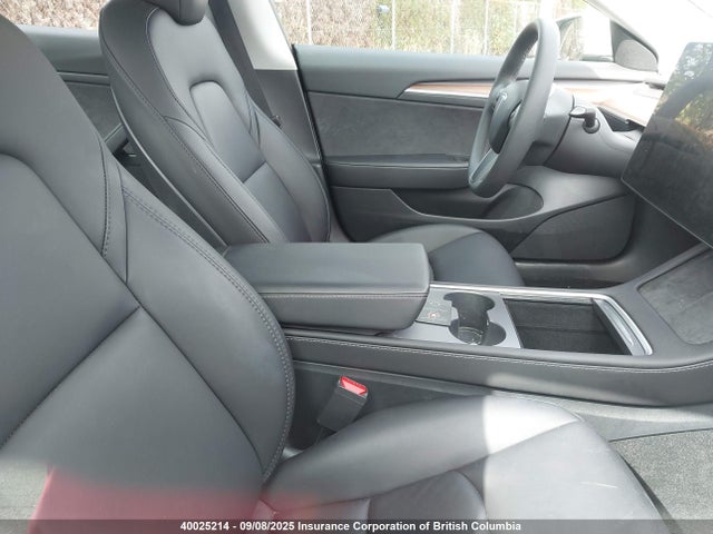 5YJ3E1EA6PF483592 Tesla MODEL 3